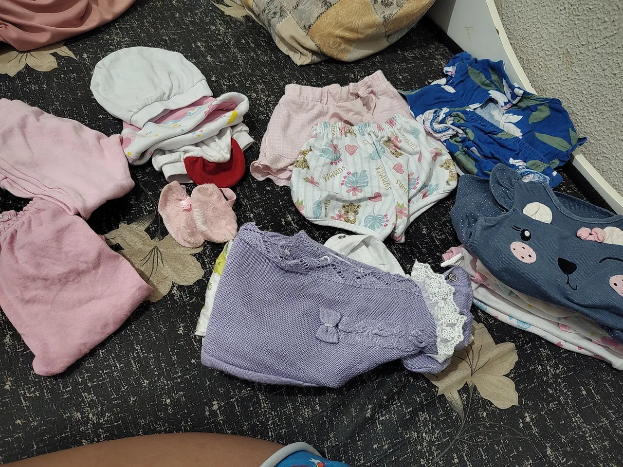 Lote de roupinhas de bebê fofas e confortáveis, usadas mais conservada, P e M