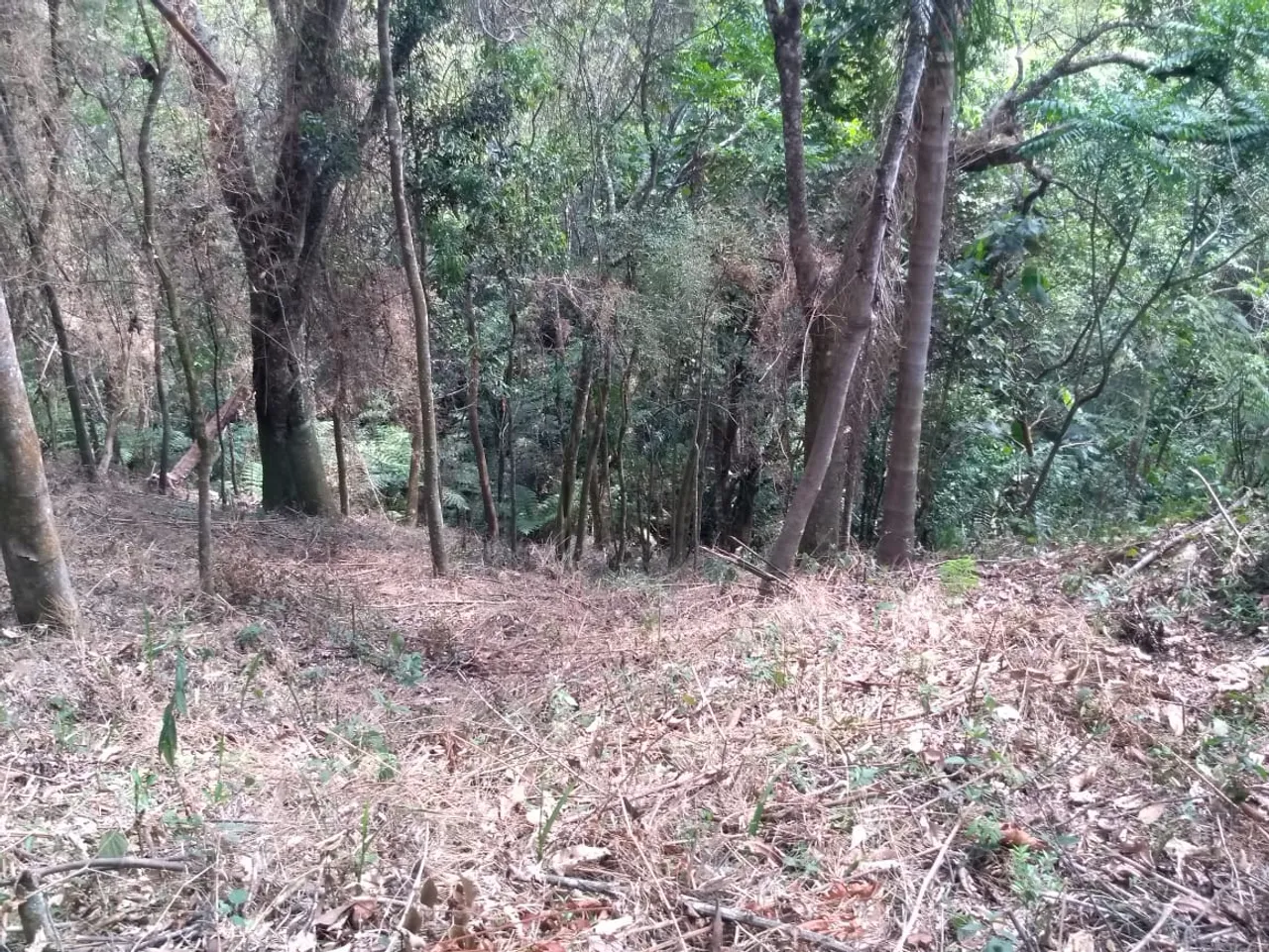 Terreno Residencial a Venda - Condomínio Cinco Lagos-Mairiporã Acesso fácil Próximo da po