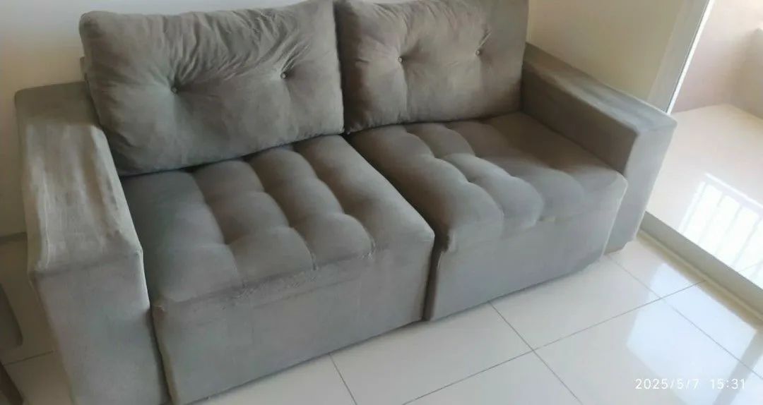 Vendo Sofá Retrátil 3 lugares 