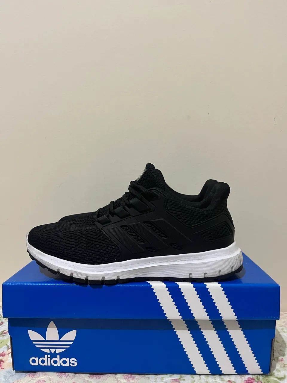 Tênis Adidas - original 