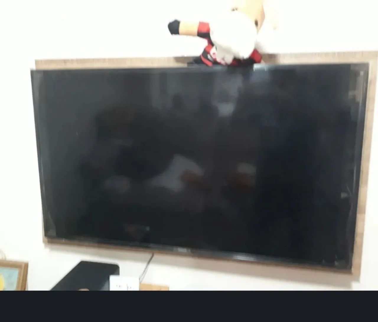 TV smart 49 polegadas com tela trincado 