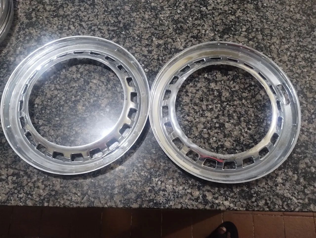 Jogo de sobre aros 15. Cromadas para Fusca e Karmann Ghia do 69 a 72. - Foto 2