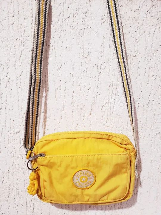 Bolsa Amarela Abanu - Kipling - Foto 3