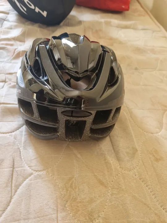Capacete absolute novo nunca usado. - Foto 2
