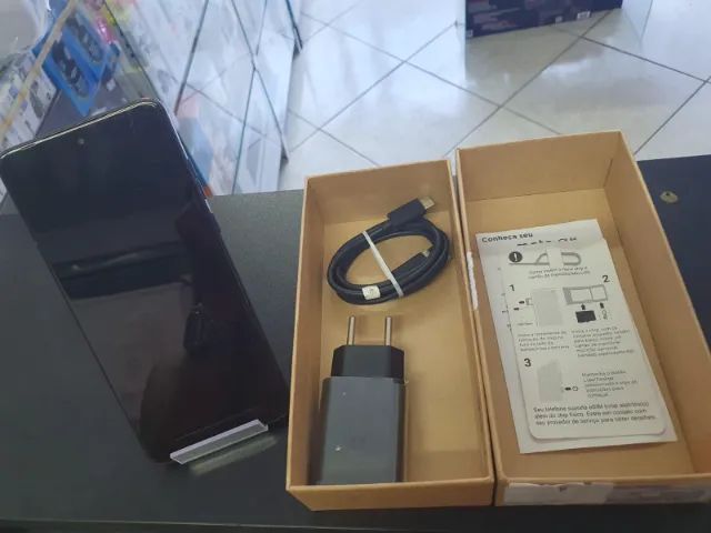 POUCO USO - Smartphone Moto G84 5G 8GB RAM Boost* 256GB Grafite - Foto 4