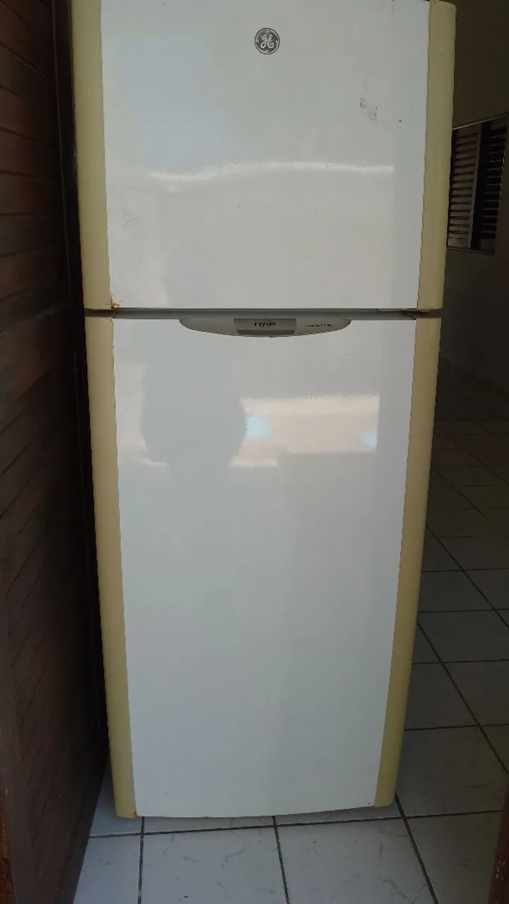 Geladeira frost free 410 litros GE
