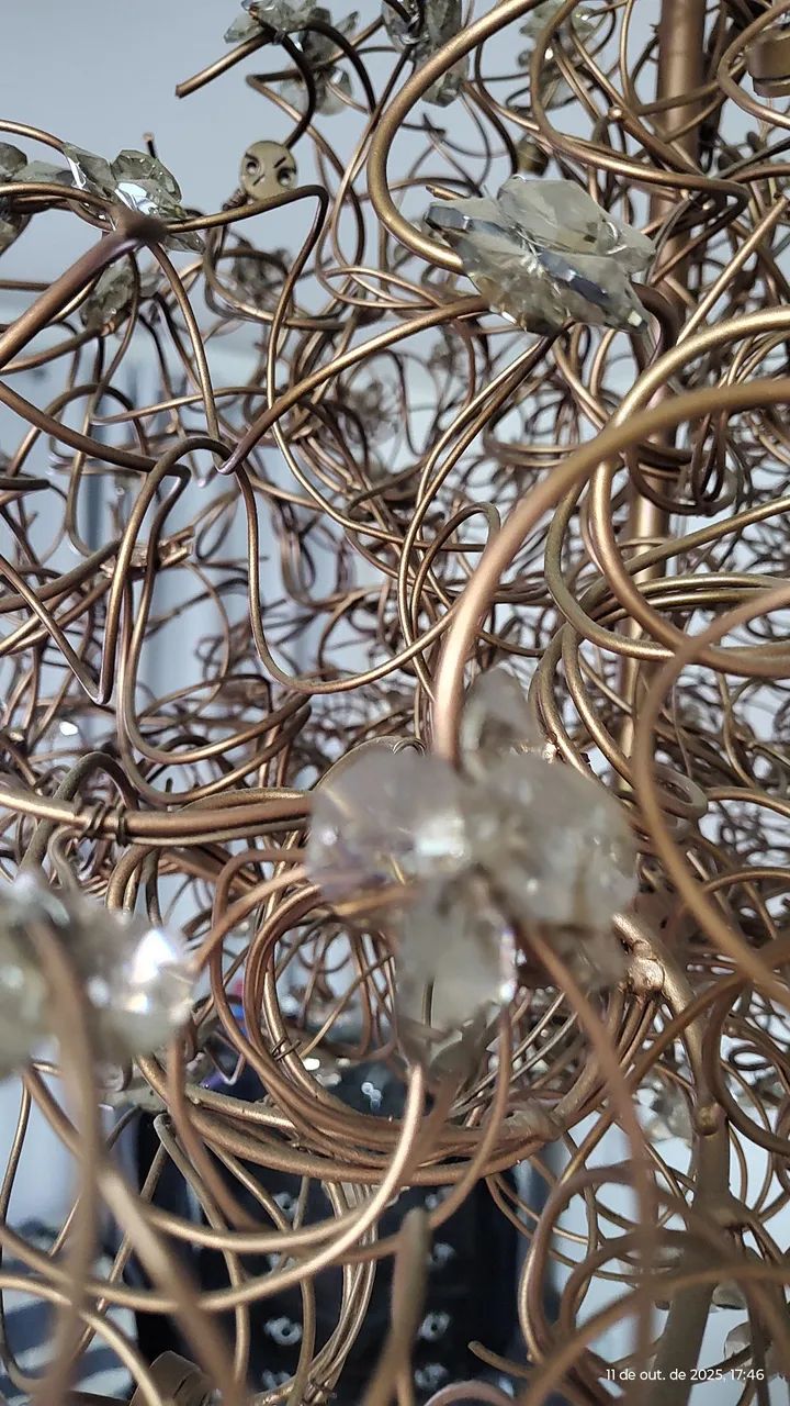 Lustre luxuoso e contemporaneo - Foto 3