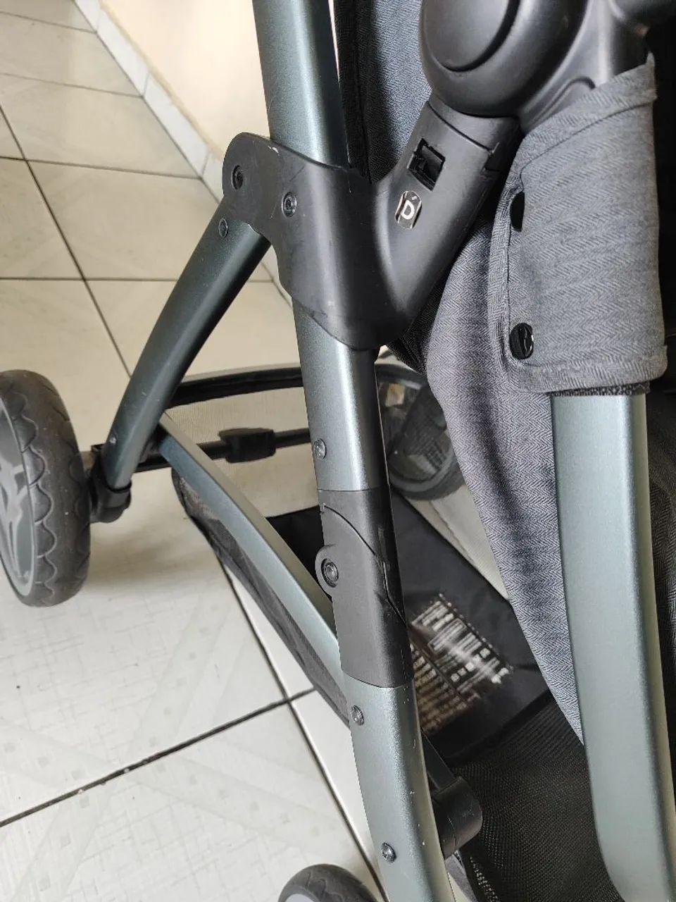 Carrinho de Bebê Moisés Epic Lite - Foto 5