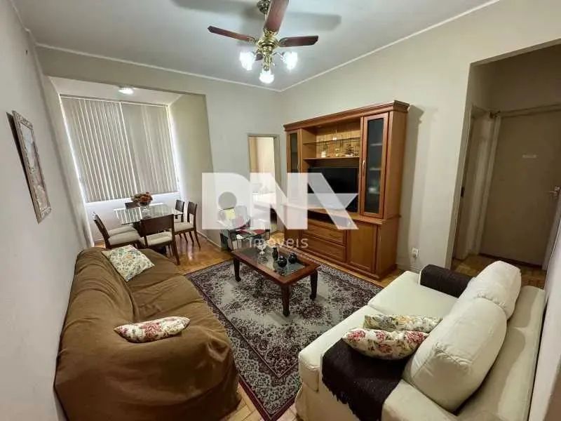 Apartamento - / Residencial / Copacabana