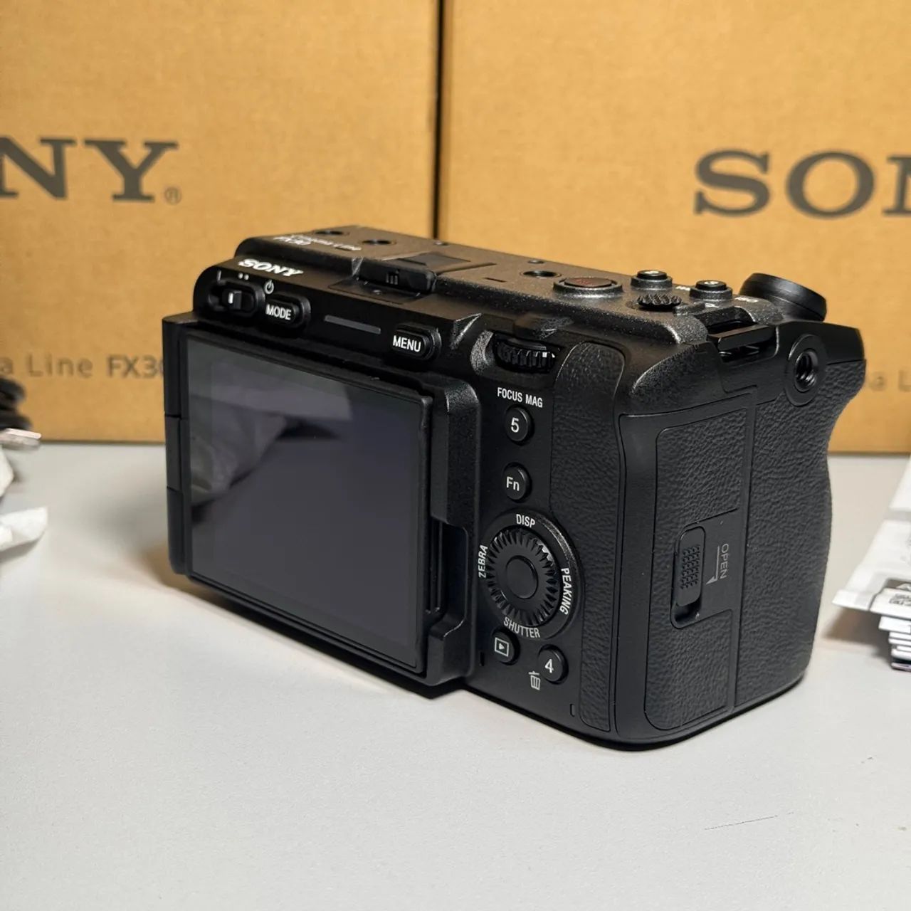 Câmera Sony FX30 Cinema 4K ILME-FX30B - Pronta Entrega  - Foto 2
