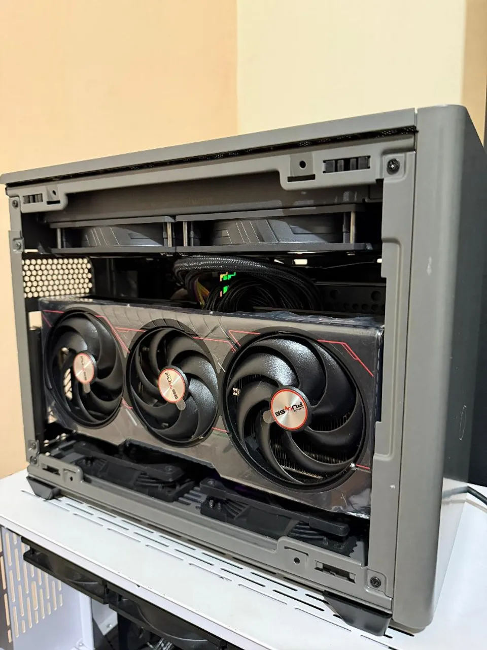 PC GAMER MINI ITX 9800X3D - 32GB 8000MHZ - 2TB NVME - 850W 80 PLIUS GOLD