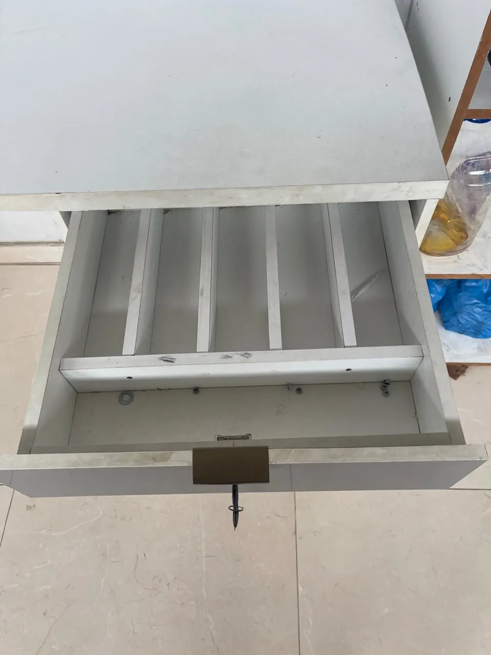 Gaveta para comércio
