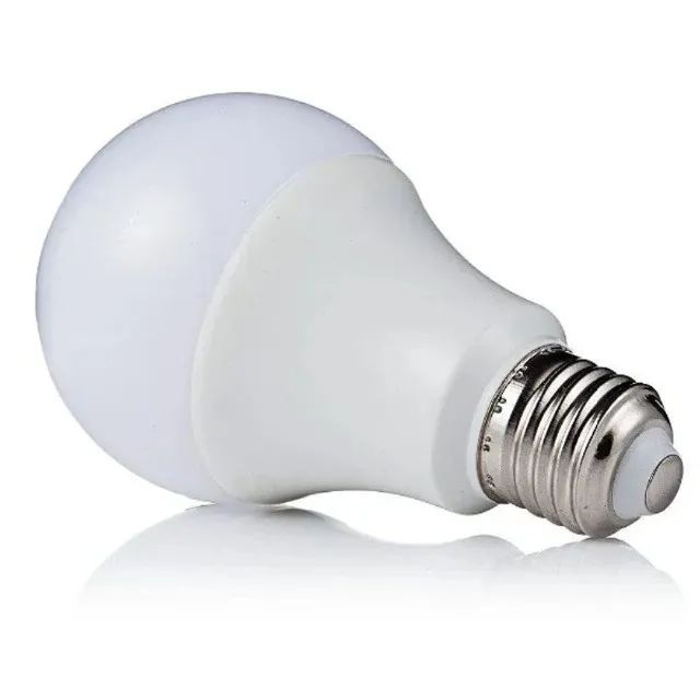 Lâmpada Led 9w E27 6500k Branco Frio Luz Branco-frio - Foto 5