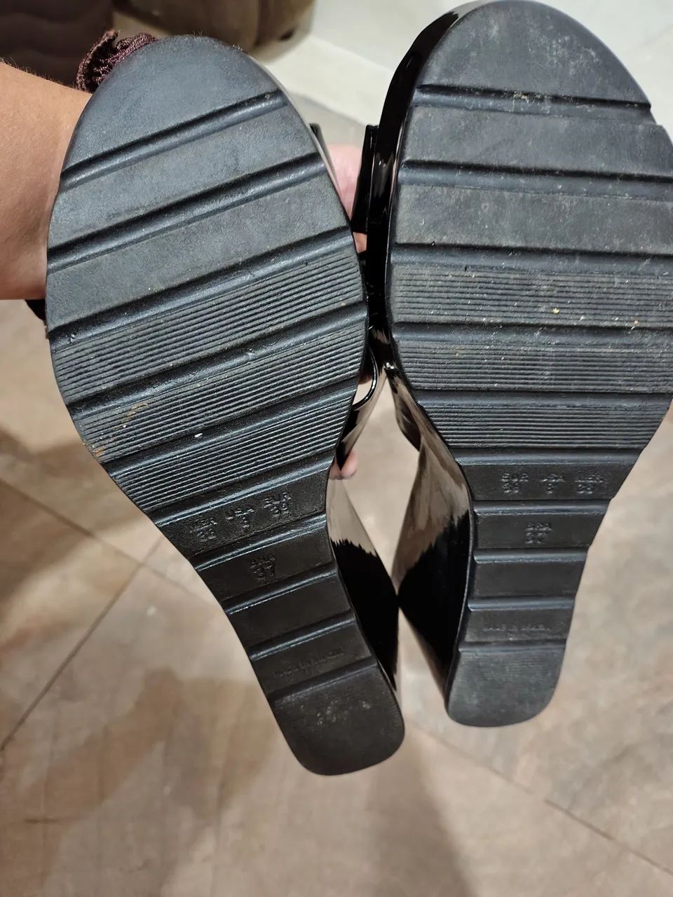 Sandália preta - Foto 6
