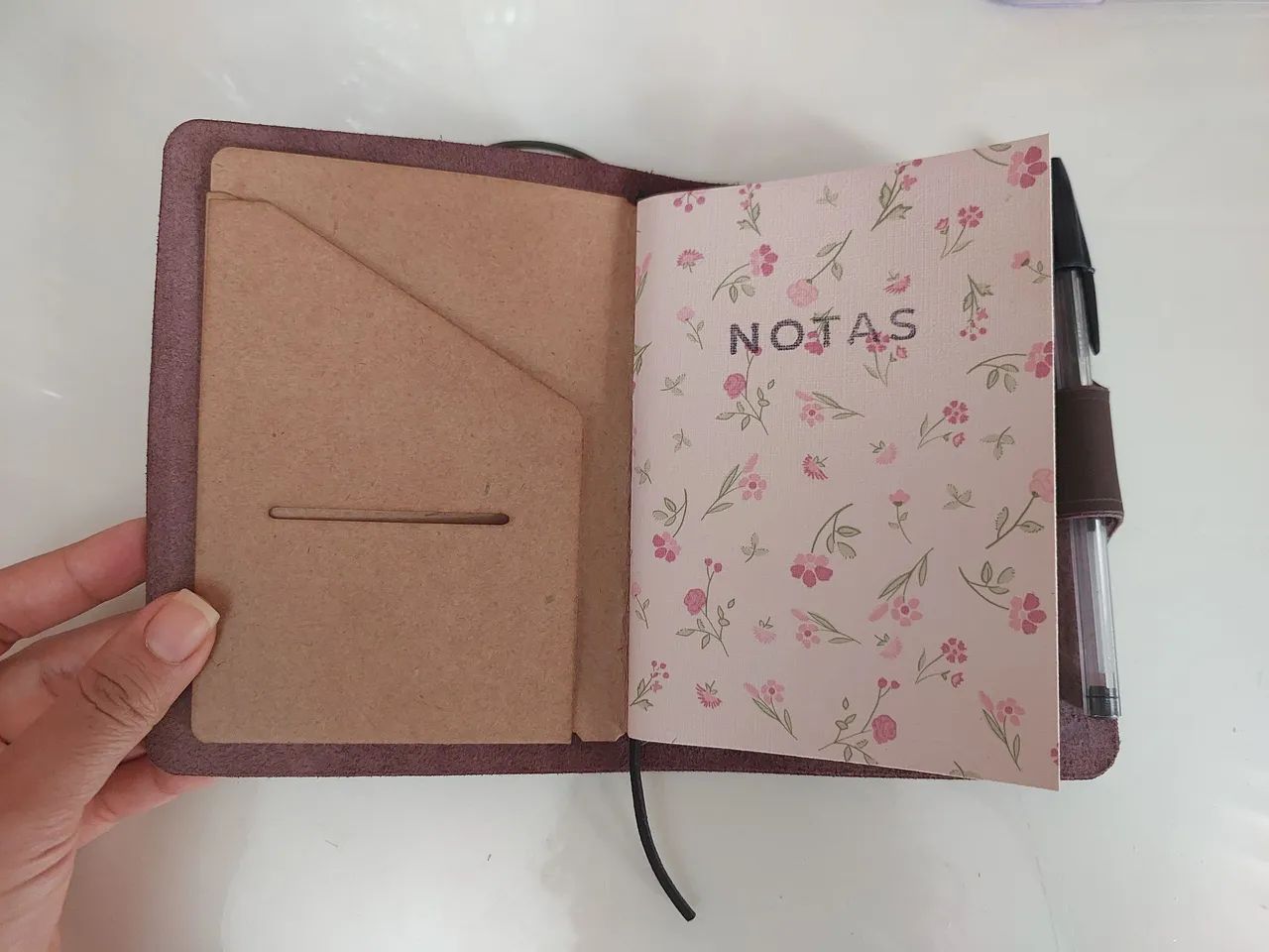 Capa A6 de couro legítimo feita a mão NOVA - Traveler's Notebook (TN) Midori caderno - Foto 4