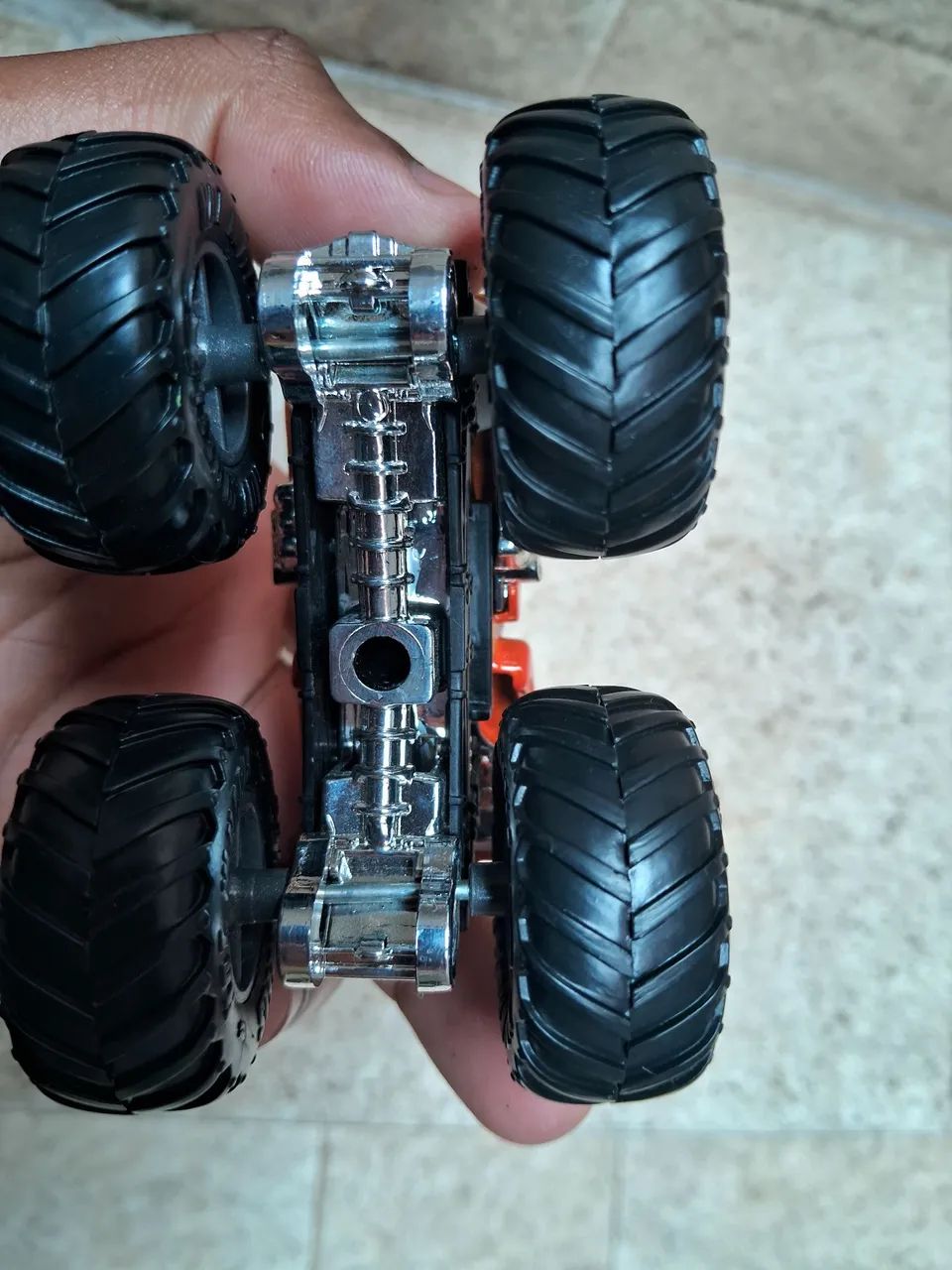 Carrinho Colecionador Monster Truck Hot Wheels - Raro e Super Conservado! - Foto 5