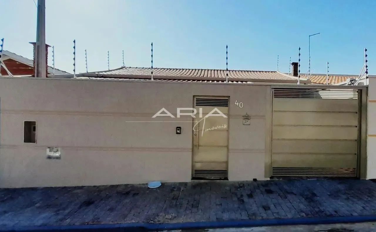 Linda e espaçosa casa para Venda, com 3 dorm - Foto 3