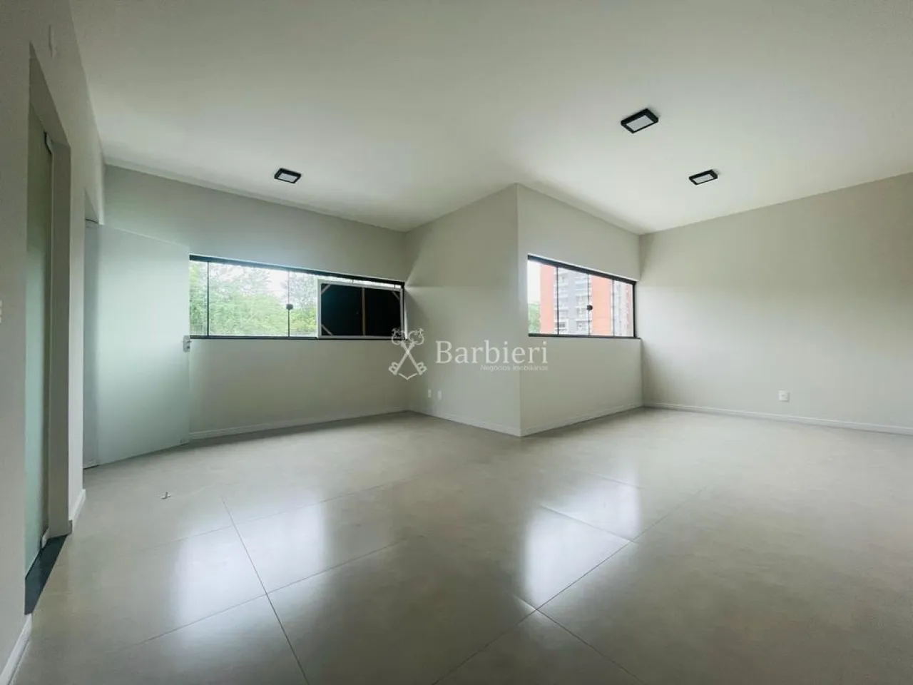 Sala Comercial NOVA no bairro Itoupava Central!