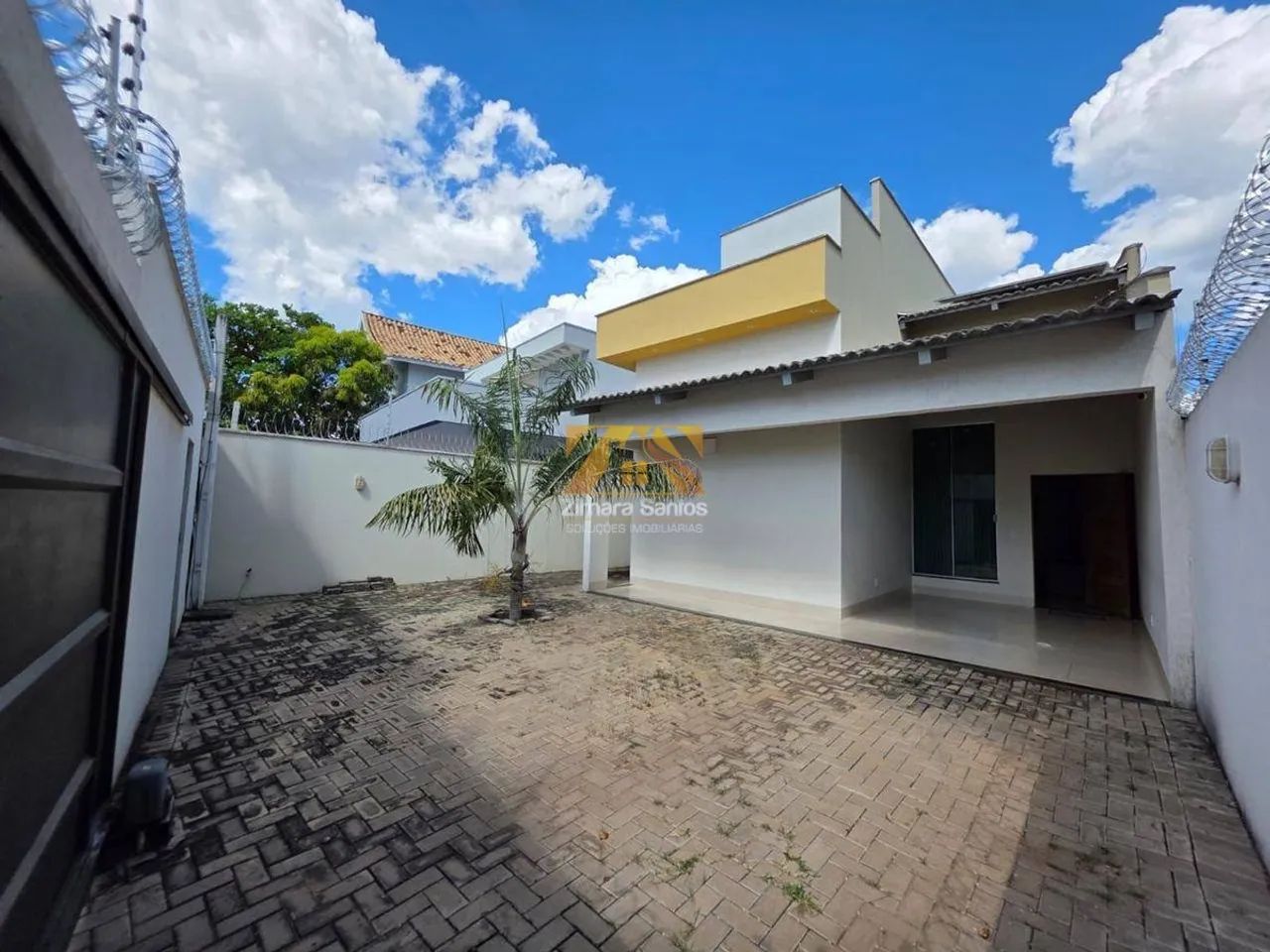 Casa 3/4, sendo 1 suíte, 135 m² - 507 sul (ARSO 53) - Próxima ao Super Pai Supermercado - 