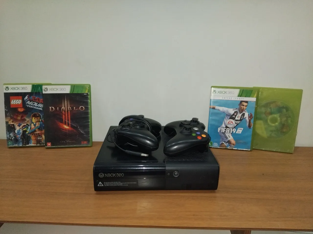 Xbox 360 Xbox 360 super slim com jogosoriginais