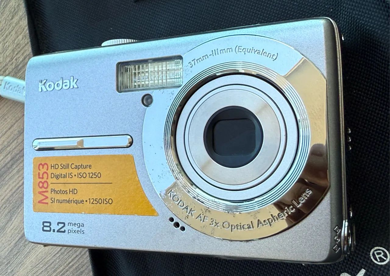 Câmera Kodak M853 + Acessórios - Câmeras e Filmadoras - Centro