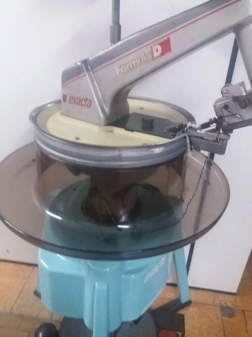 Vendo Máquina  Remalhadeira Exacta,  Finura 10. - Foto 2