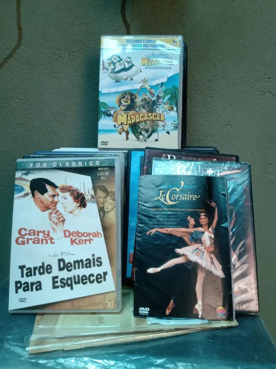 Coleção de DVDs de filmes e musicais - Foto 2