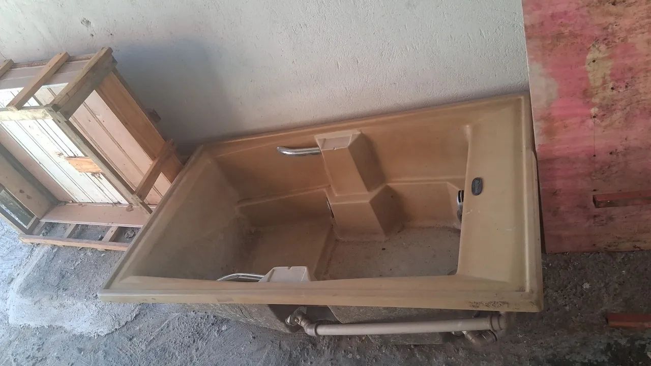 Banheira em  ótimo estado  - Foto 2