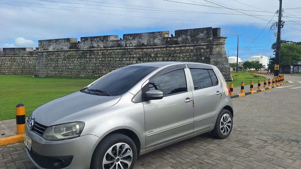 Volkswagen Fox Fox 1.0 Mi Total Flex 8V 5p 2012