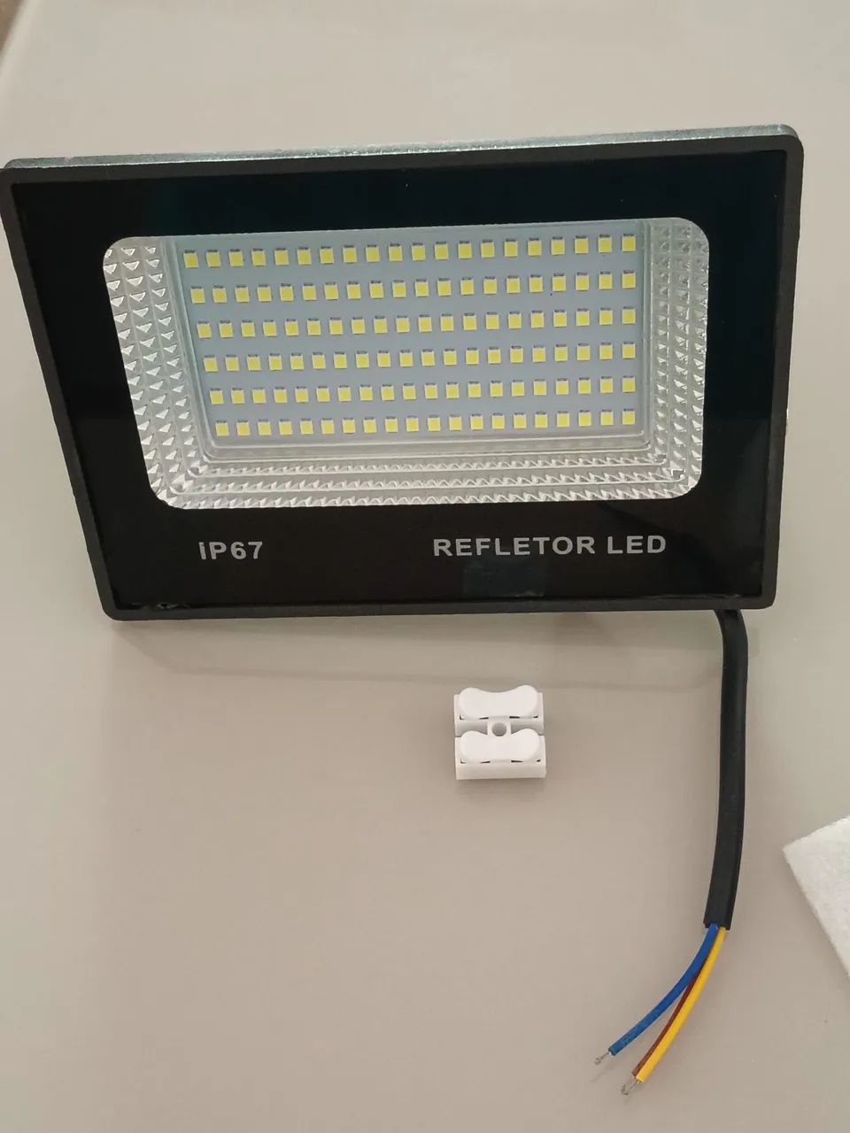 08 unidades do Refletor Super 120 LEDs - Foto 2