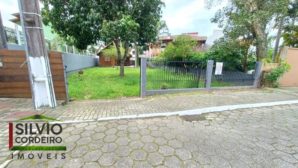 Casa com Amplo Quintal na Barra da Lagoa - Foto 3