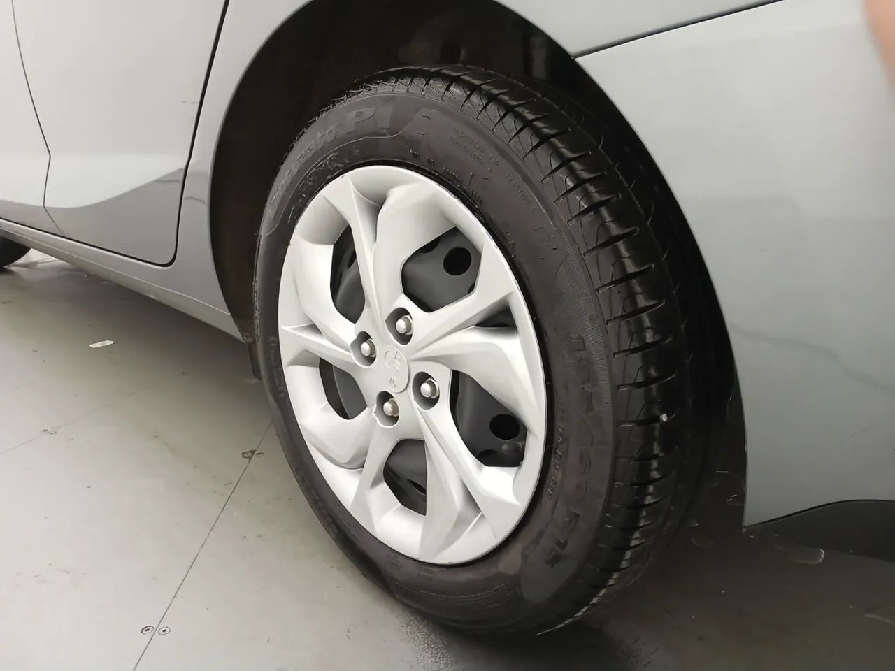 Hyundai HB20S Comfort Plus 1.0 TB Flex 12V Mec., foto 12 de 18