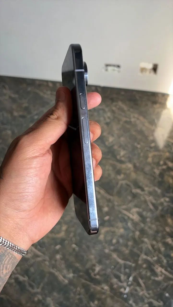 Google Pixel 10 Pro XL *POSSUI DETALHE NA LATERAL* - Foto 3