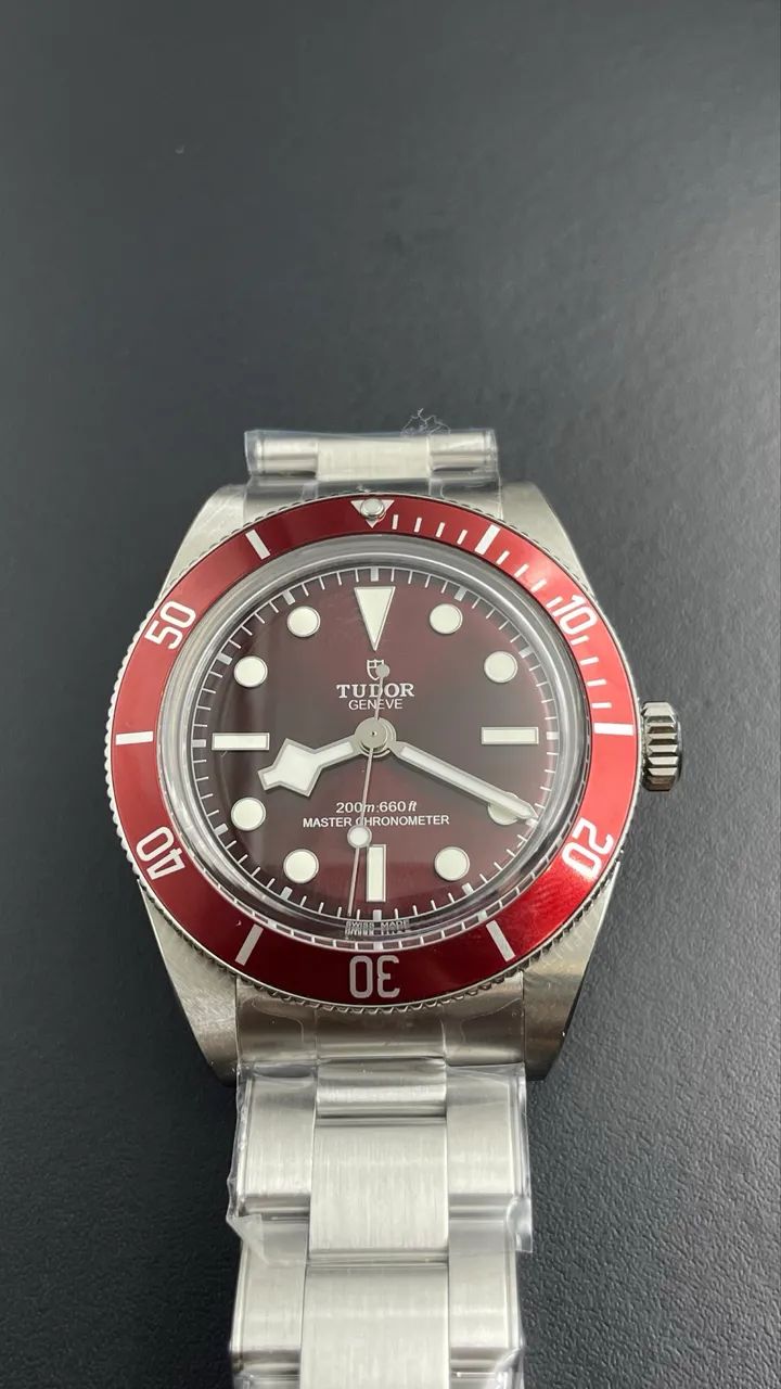 Tudor Black Bay Red Dial - Foto 3