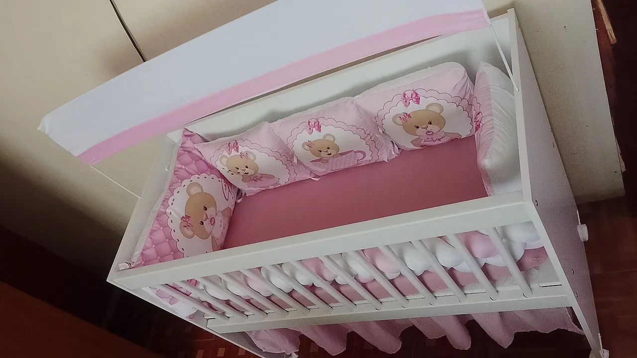 Mini berço,kit berço, lençol,ninho com almofada e trocador  - Foto 2