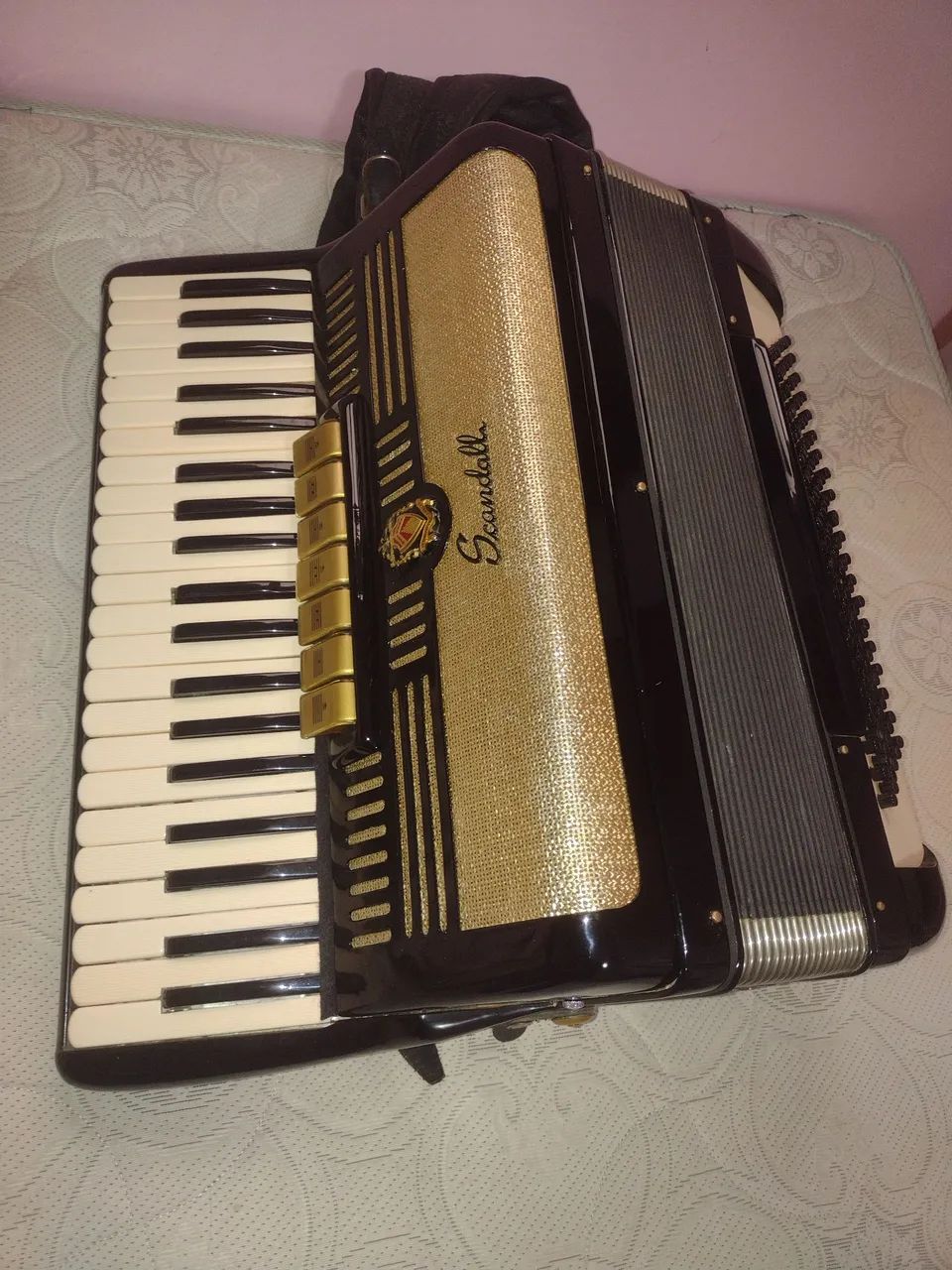 Acordeon 120 baixos  - Foto 2
