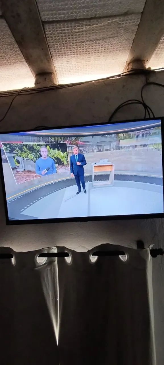 SMART TV PHILCO 23 POLEGADAS  - Foto 2