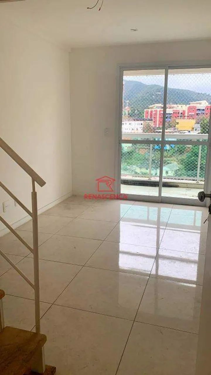 Cobertura com 3 Quartos no Pechincha.