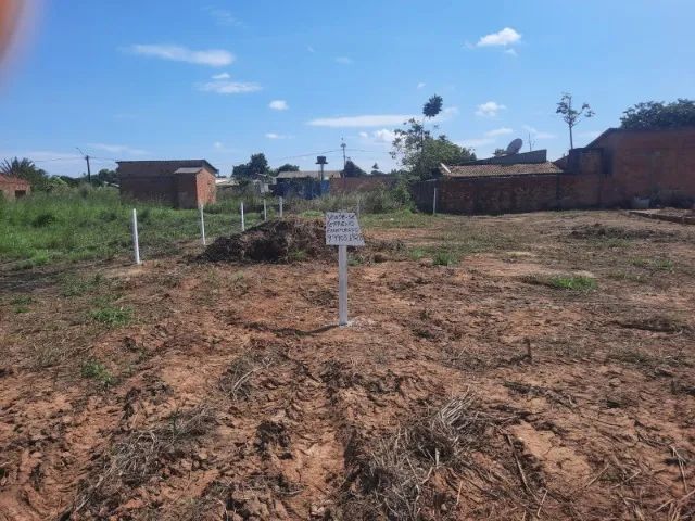 VENDE-SE TERRENO 250M² ESCRITURADO 