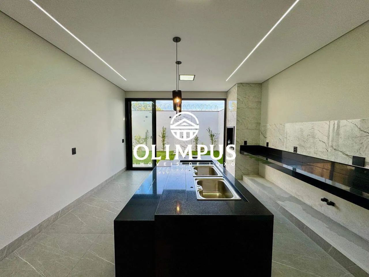 Casa para Venda no Bairro Granada em Uberlândia