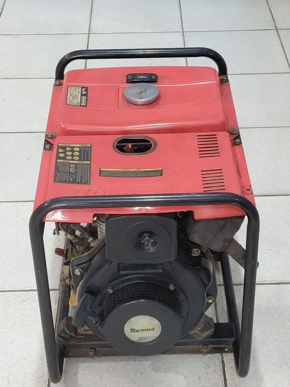 Vende-se esse gerador de luz - Foto 2