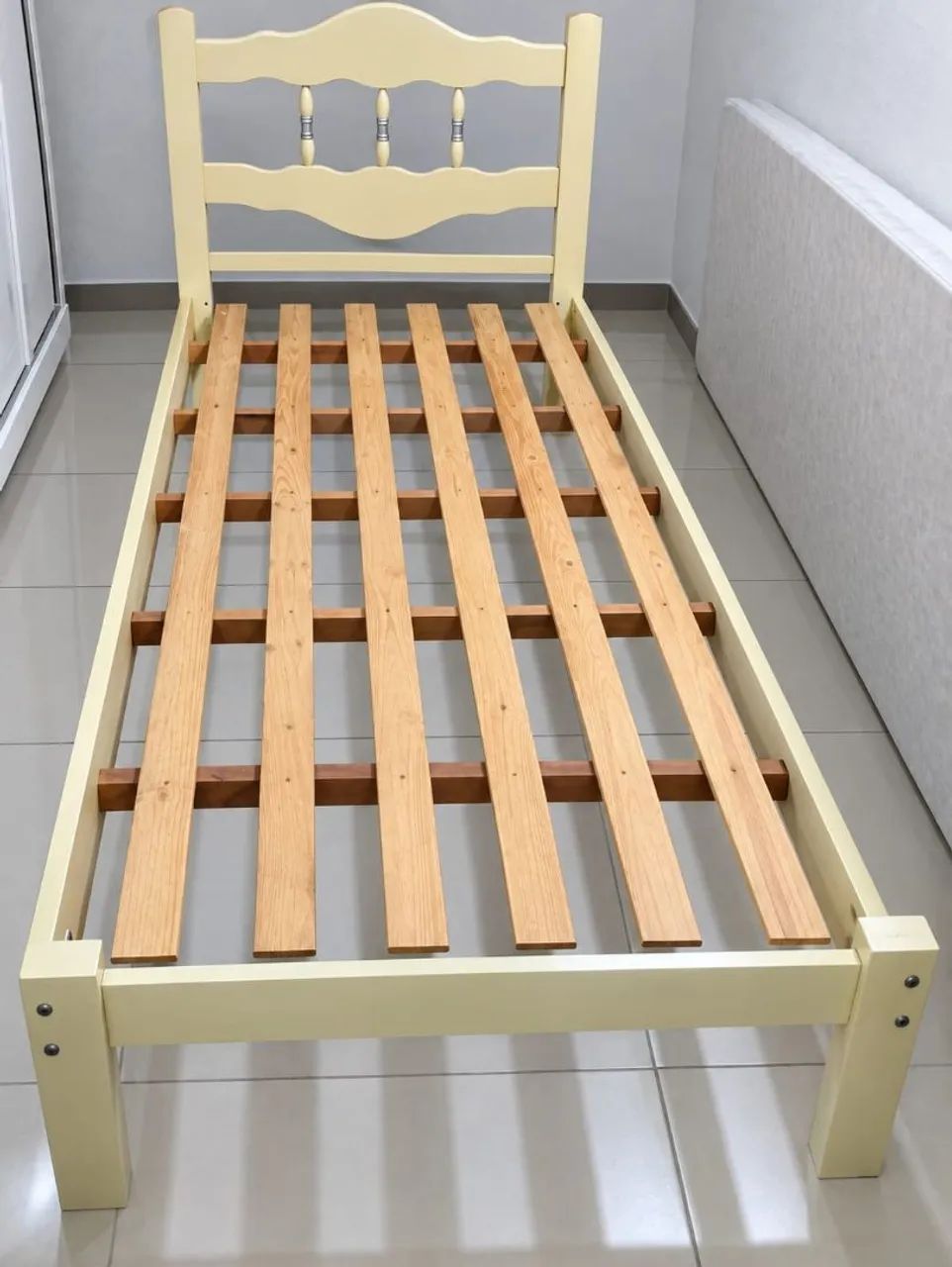 Cama solteiro- Frete incluso  - em madeira  - Foto 2