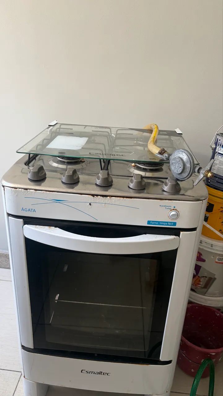 Vende-se fogão elétrico 4 bocas