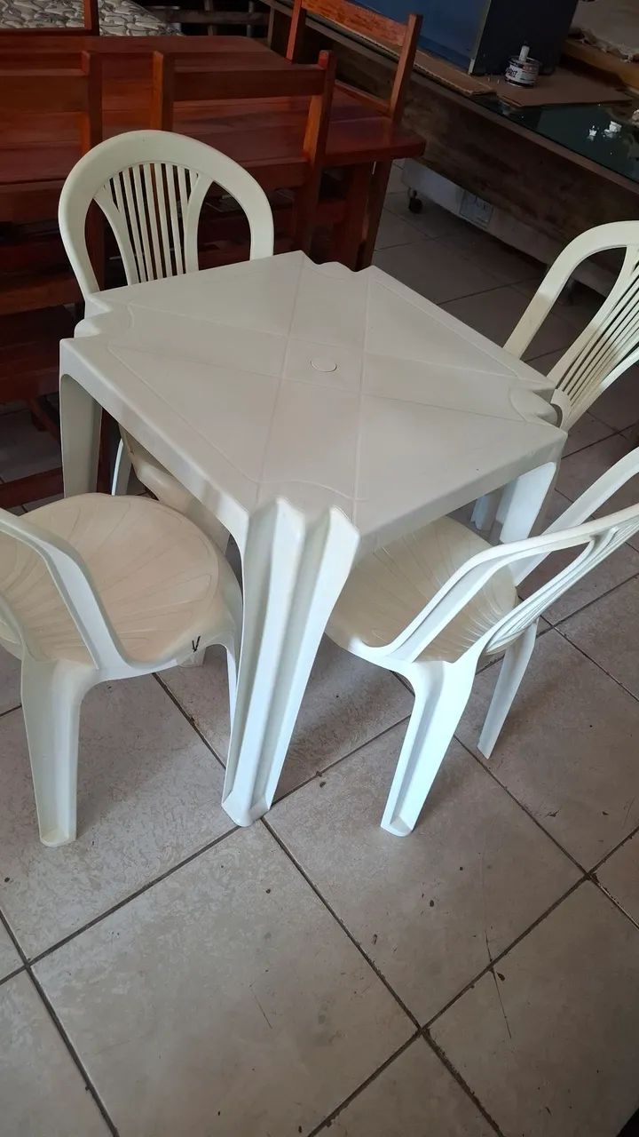 Jogo de 4 cadeiras ( conservado) - Foto 3