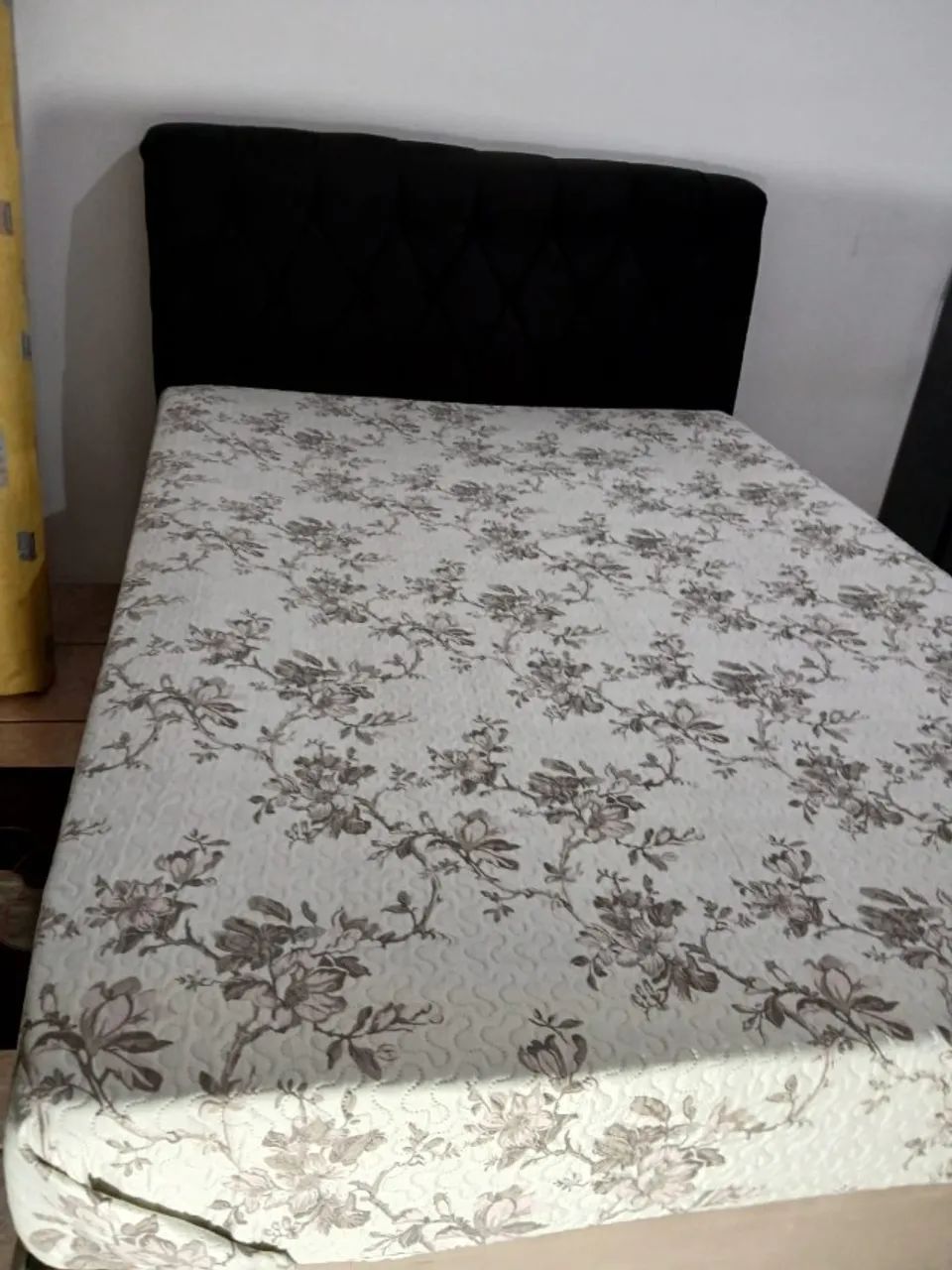 Cama box casal sem uso