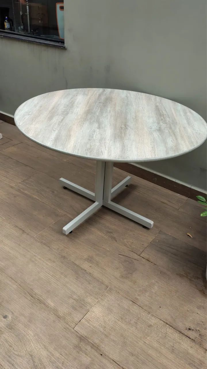 Vendo mesa nova base de ferro  - Foto 2