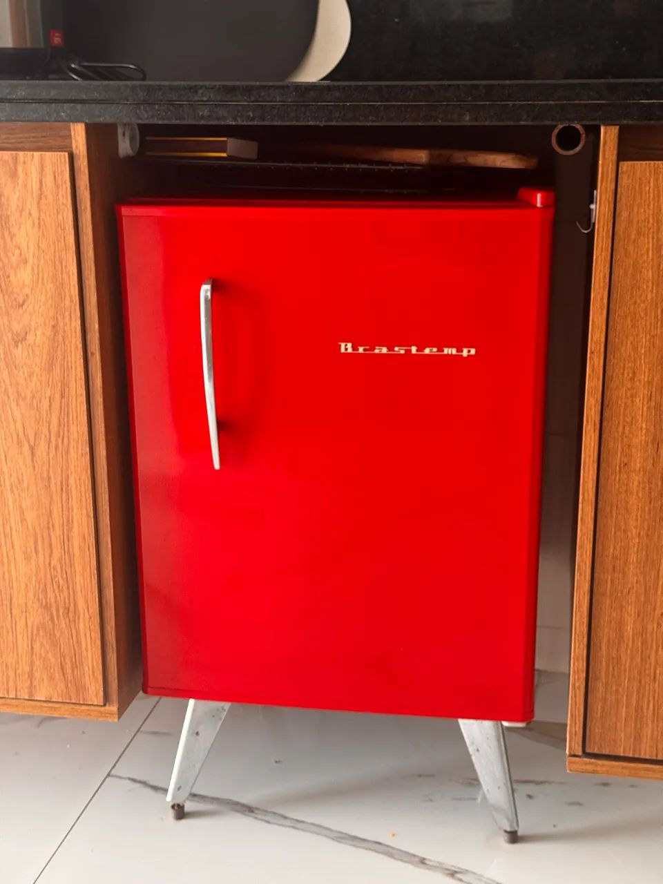 FRIGOBAR RETRÔ BRASTEMP VERMELHO 