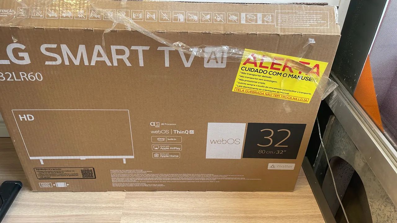 TV LG Smart 32 Polegadas 32LR60 - Seminova, pouco uso, na caixa original! - Foto 5