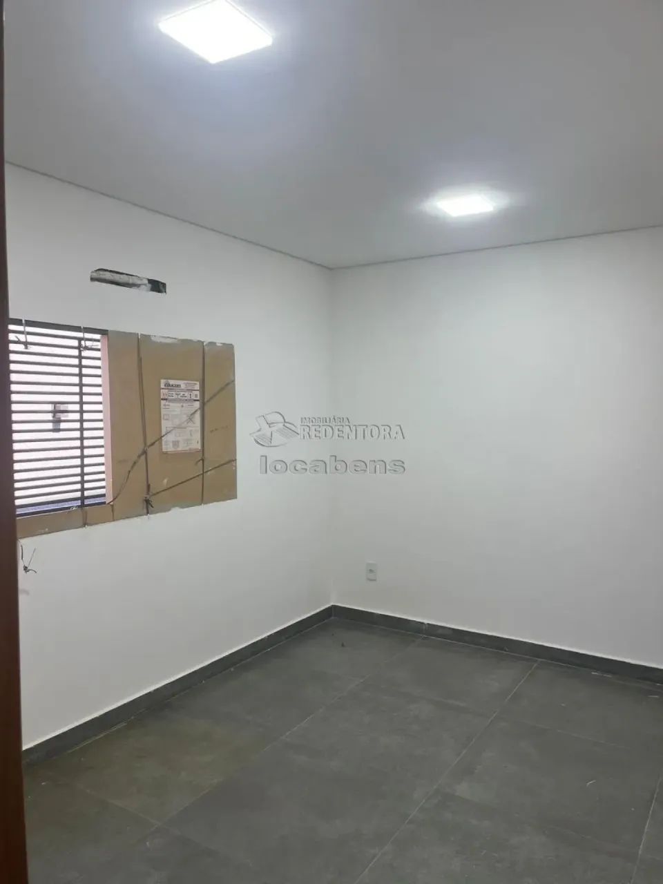 Salão Comercial com 01 banheiro - Foto 2