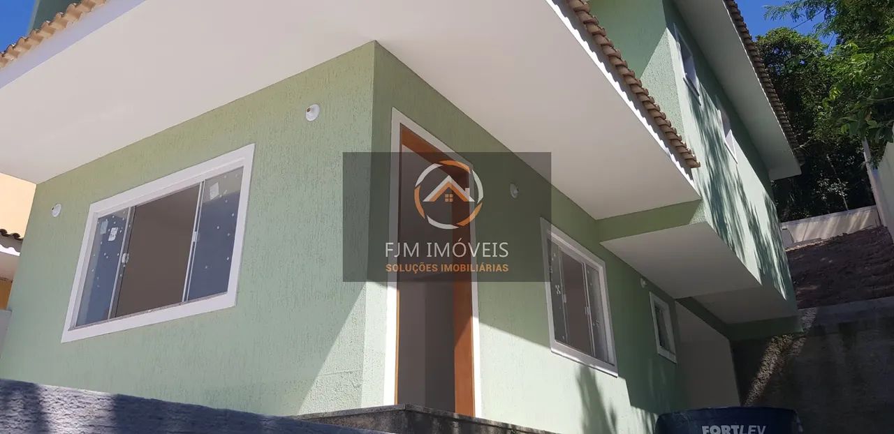 FJM IMÓVEIS Vende: casa de 3 quartos com piscina